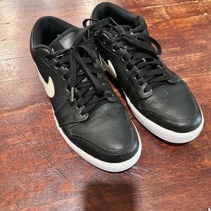 Nike Air Jordan 1 v.2 Low Black and White Sneakers